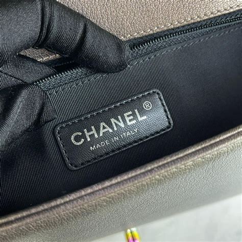 chanel boy new medium mermaid